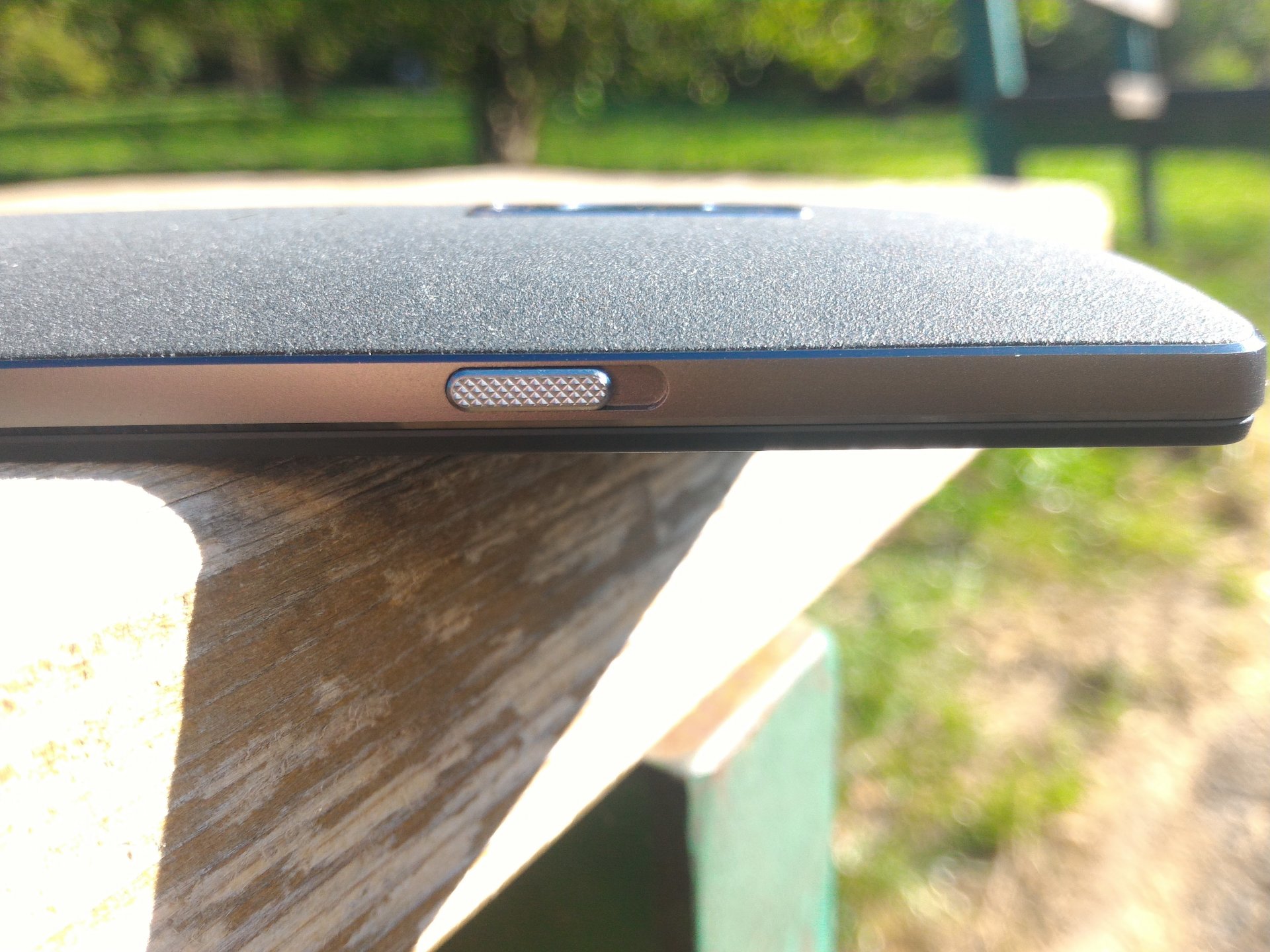 pohled z boku - Recenze mobilních telefonů