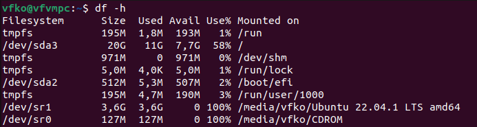 Příkaz df -h pro výpis dostupné kapacity na disku. - Základy Linuxu