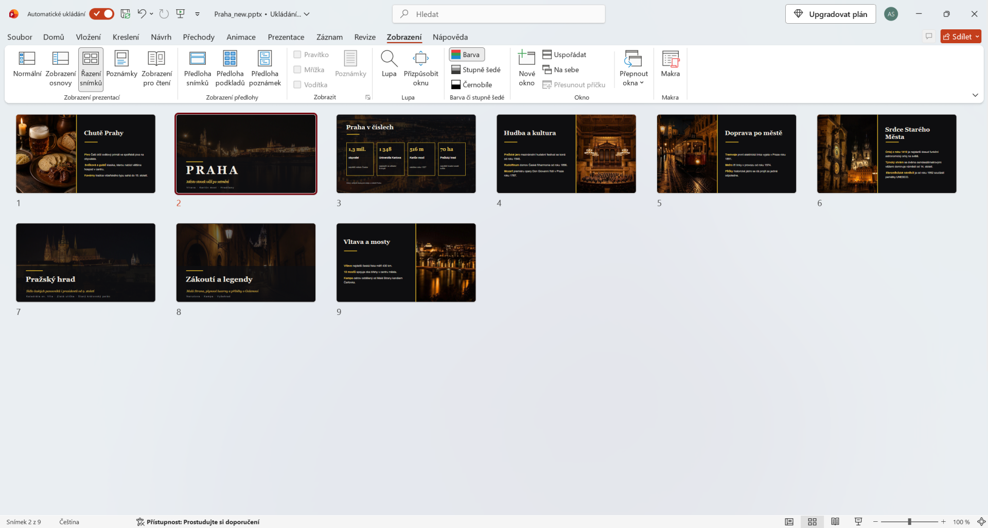 Prezentace o Praze před kontrolou struktury pomocí Copilotu - Základy Microsoft PowerPoint