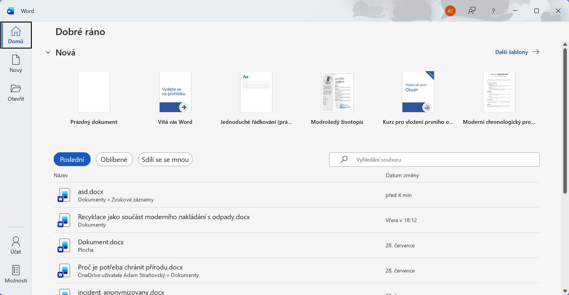 Úvodní obrazovka aplikace Microsoft Word s možnostmi vytvoření a otevření dokumentu - Základy Microsoft Word a Copilot